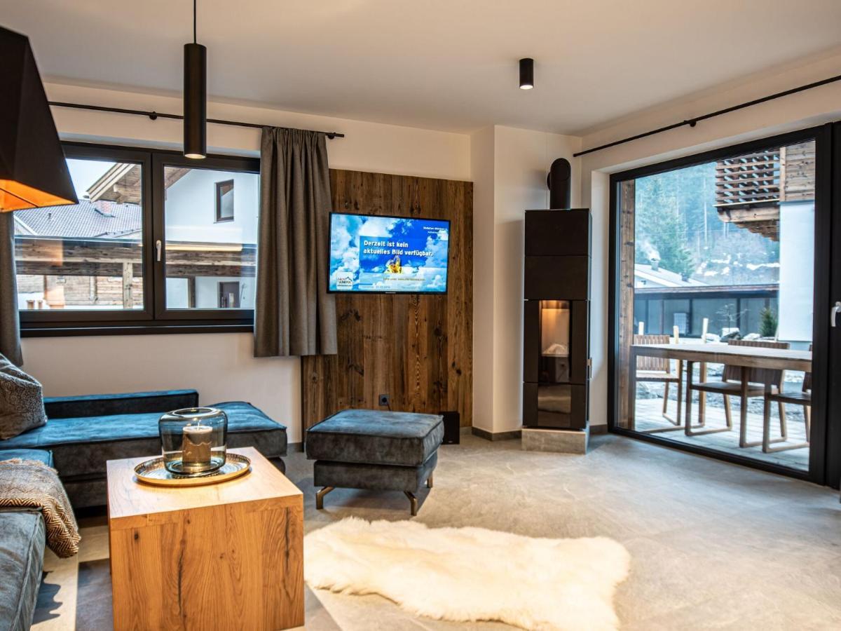 Apartment In Wald Im Pinzgau With A Carport Kültér fotó