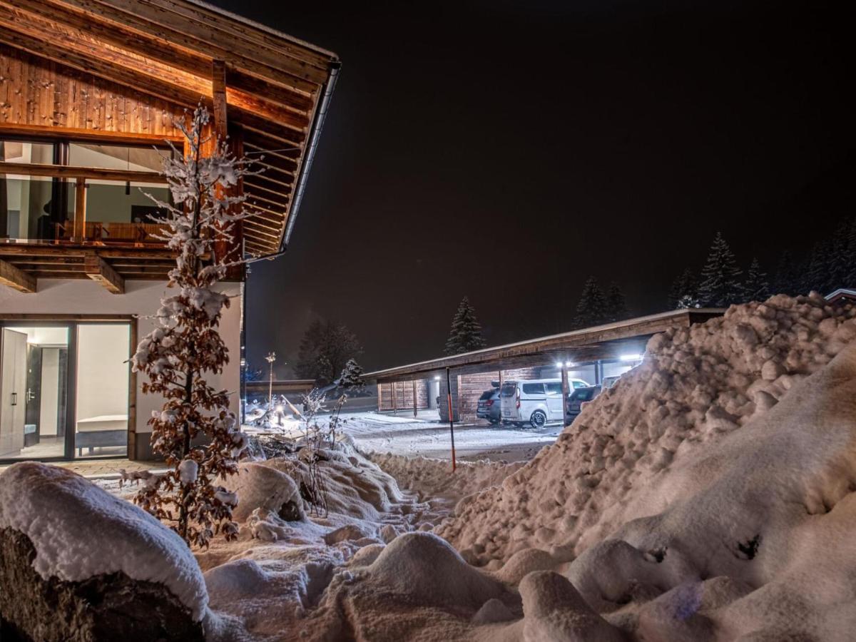Apartment In Wald Im Pinzgau With A Carport Kültér fotó