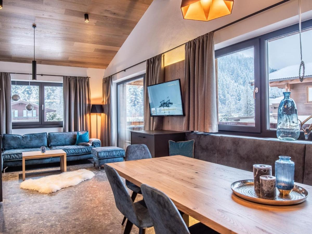Apartment In Wald Im Pinzgau With A Carport Kültér fotó